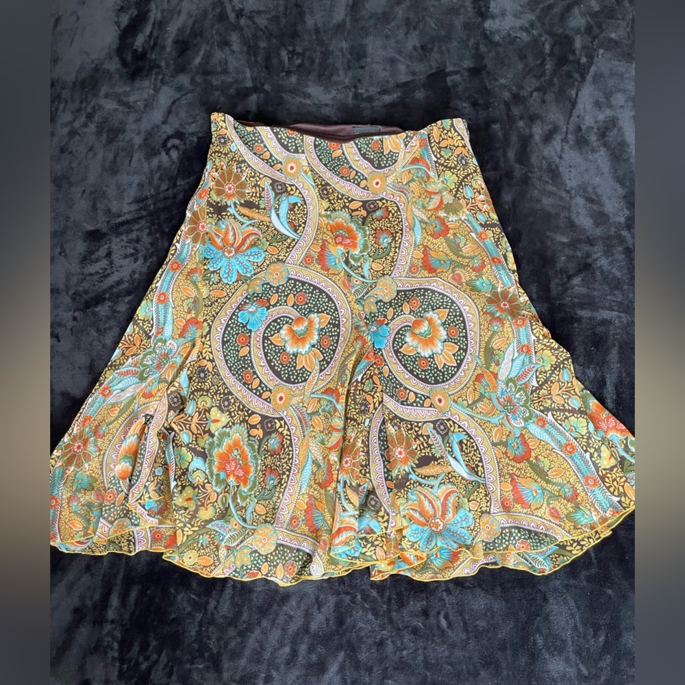First Option Too Design Skirt